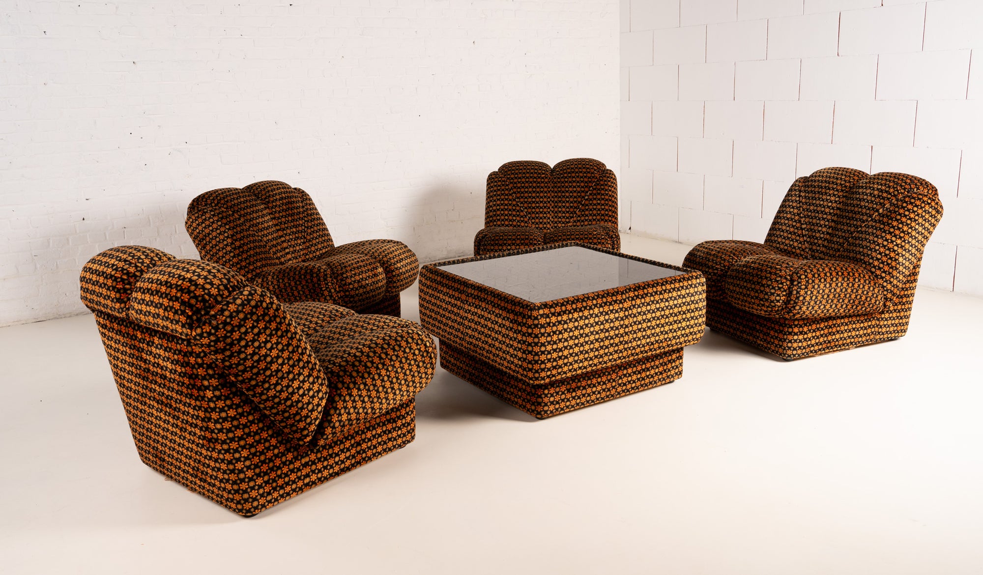 70s FLORAL PRINT MODULAR SOFA & TABLE