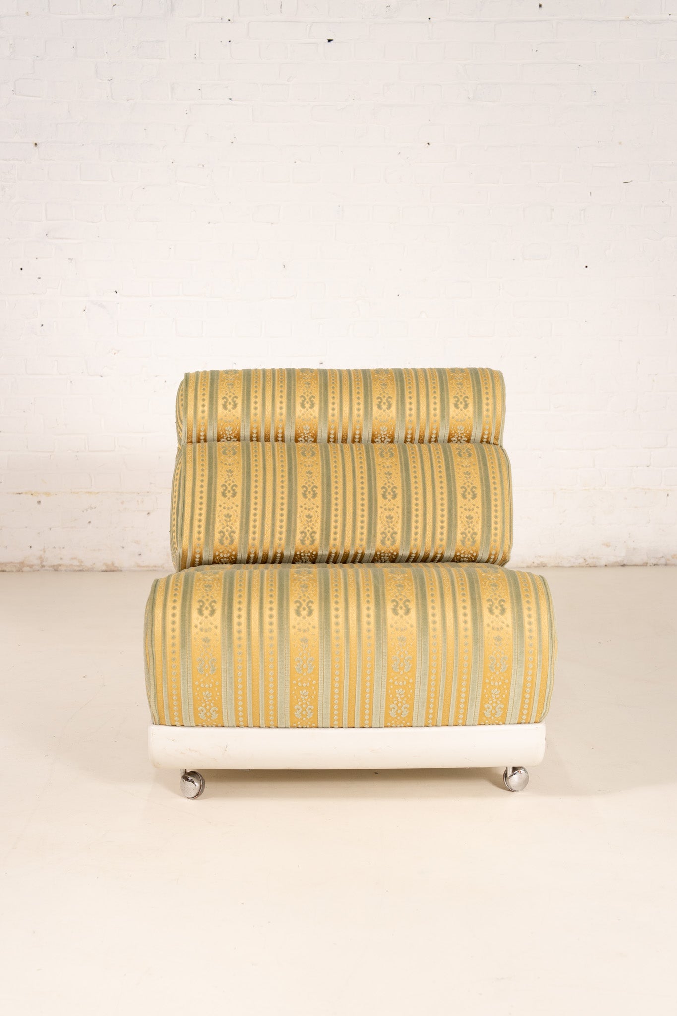 STRIPED MODULAR 1970s LOUNGE CHAIR