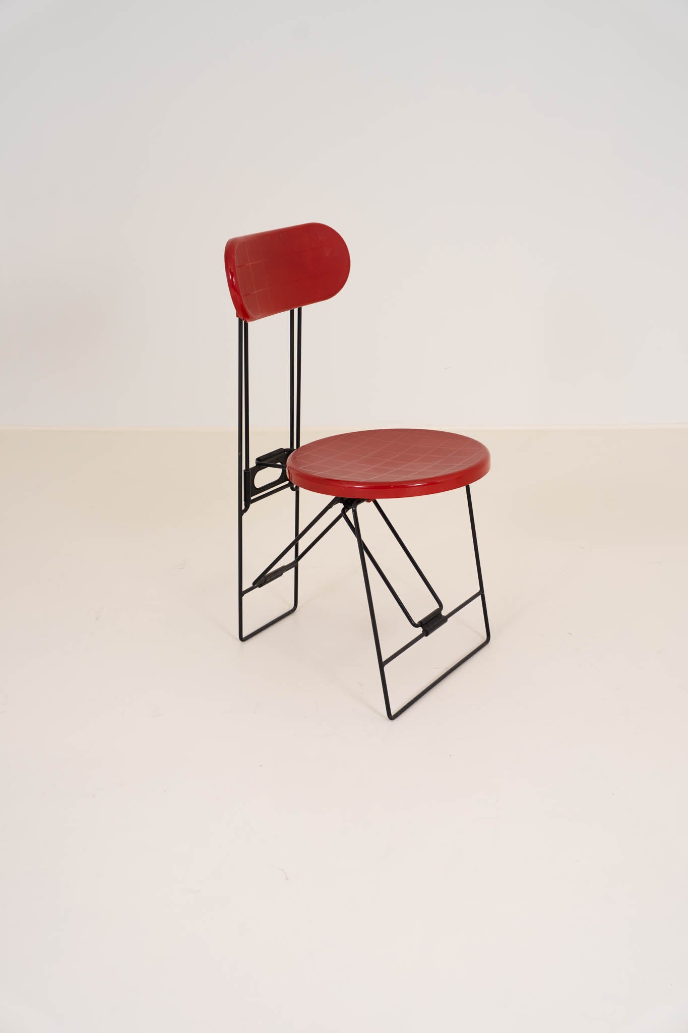 Cricket Chair by Andries Van Onck – Dark Red