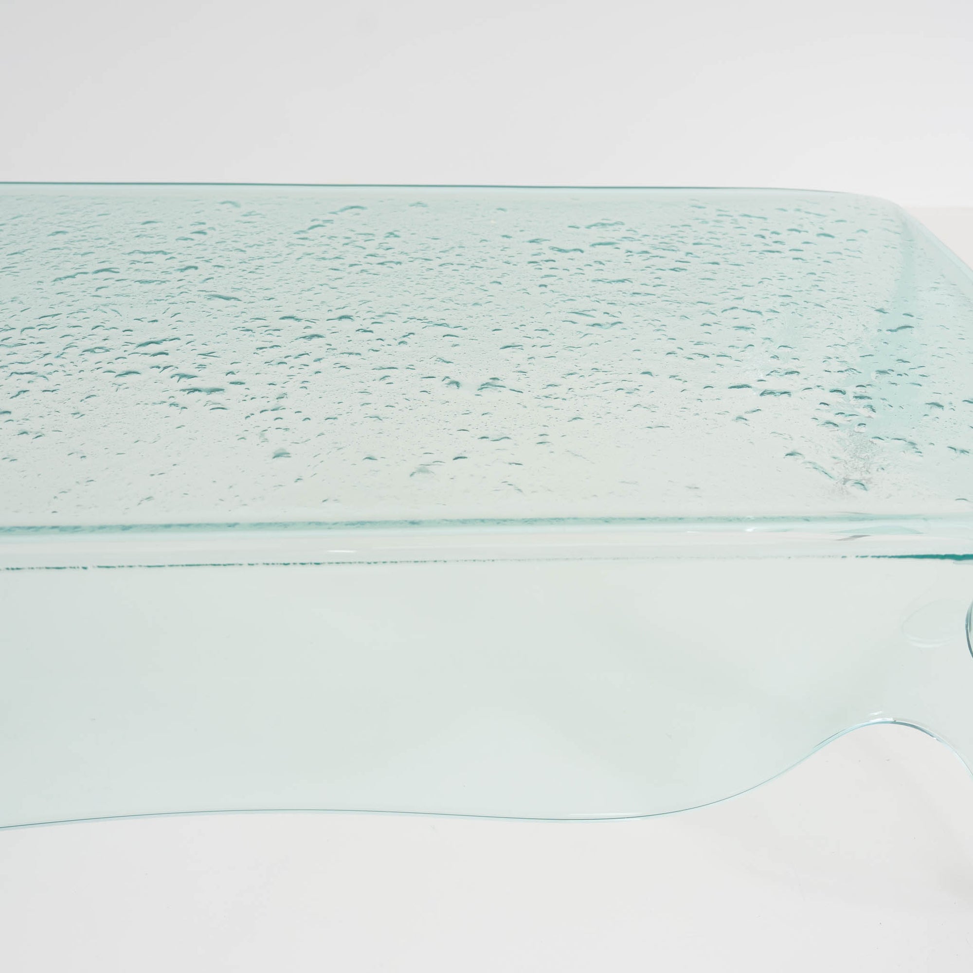 ITALIAN “HANDKERCHIEF” COFFEE TABLE IN BLOWN CRYSTAL