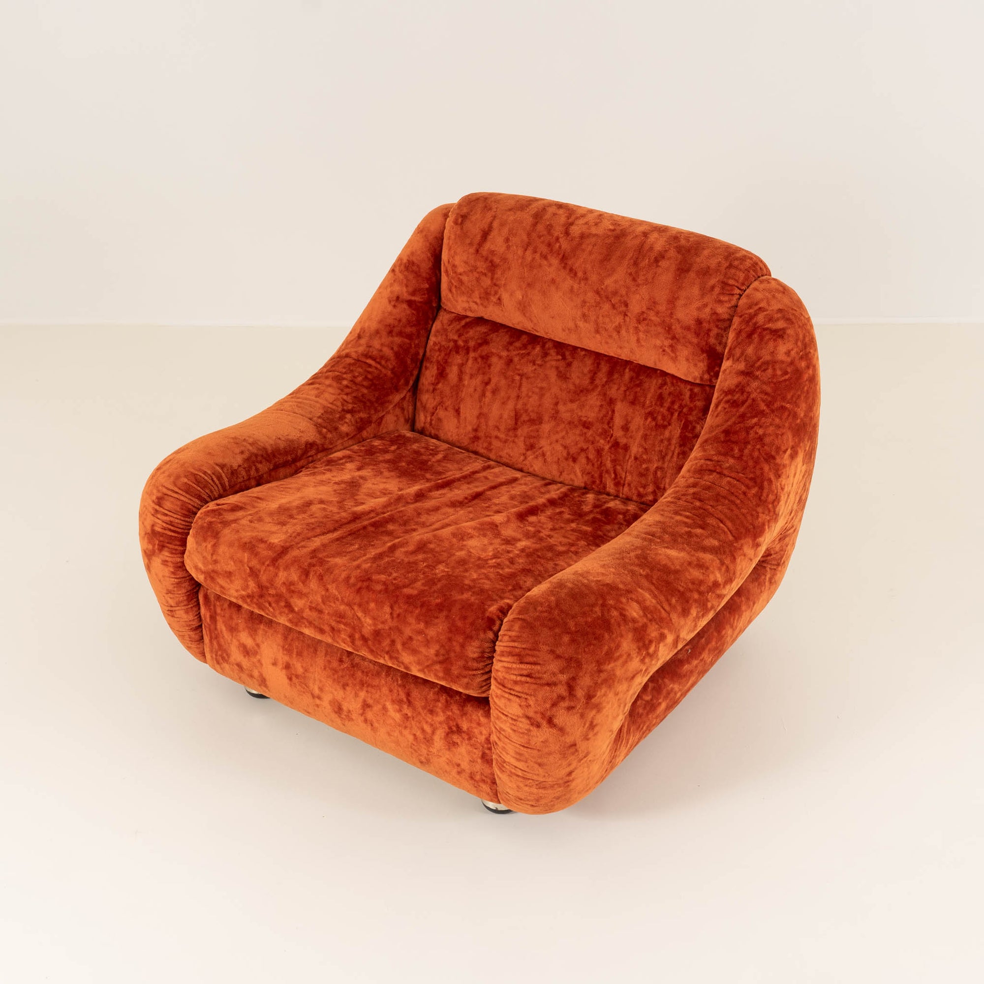1970s ITALIAN VELVET ARMCHAIR