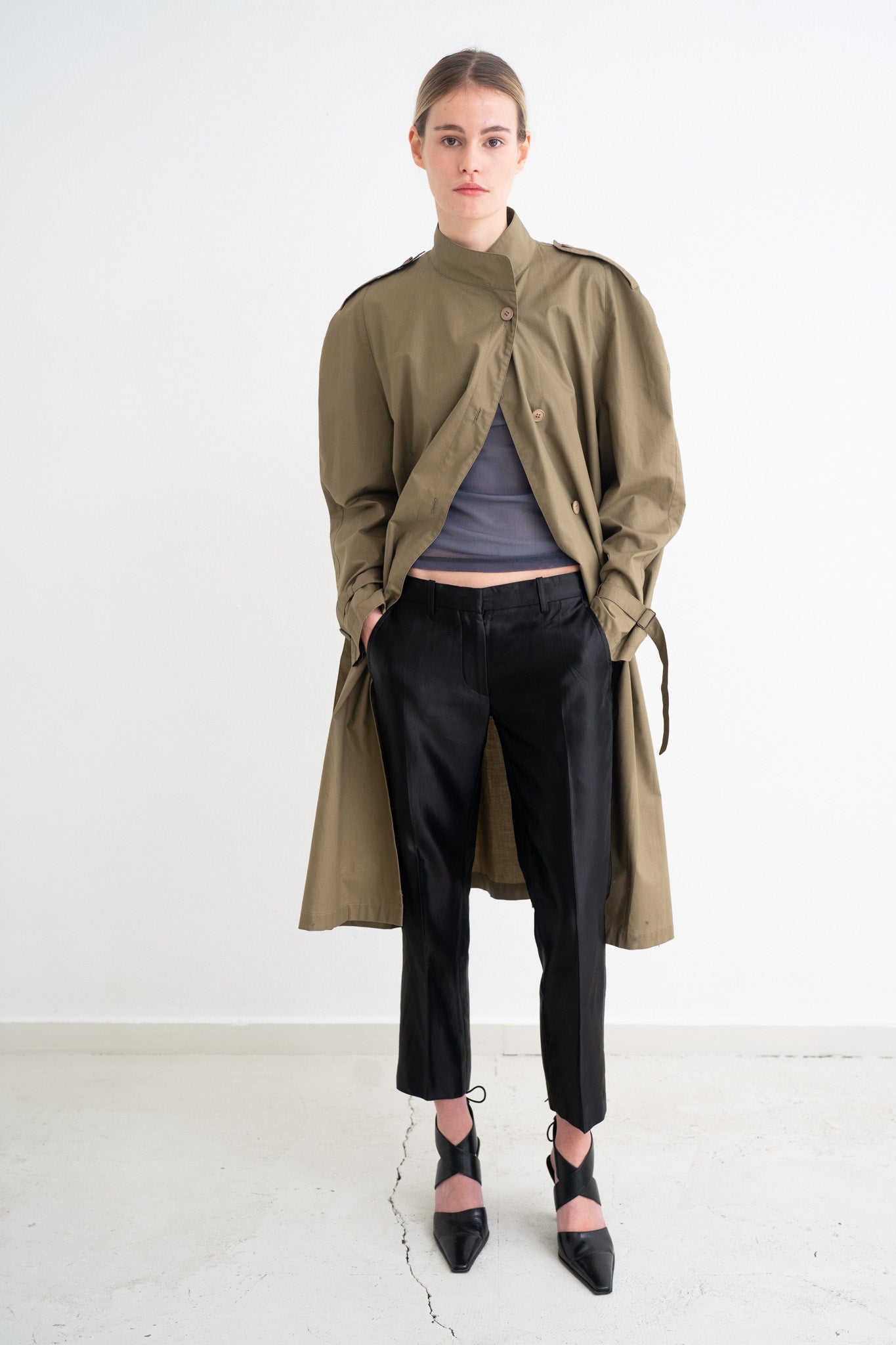 LIGHTWEIGHT GREEN TRENCH COAT