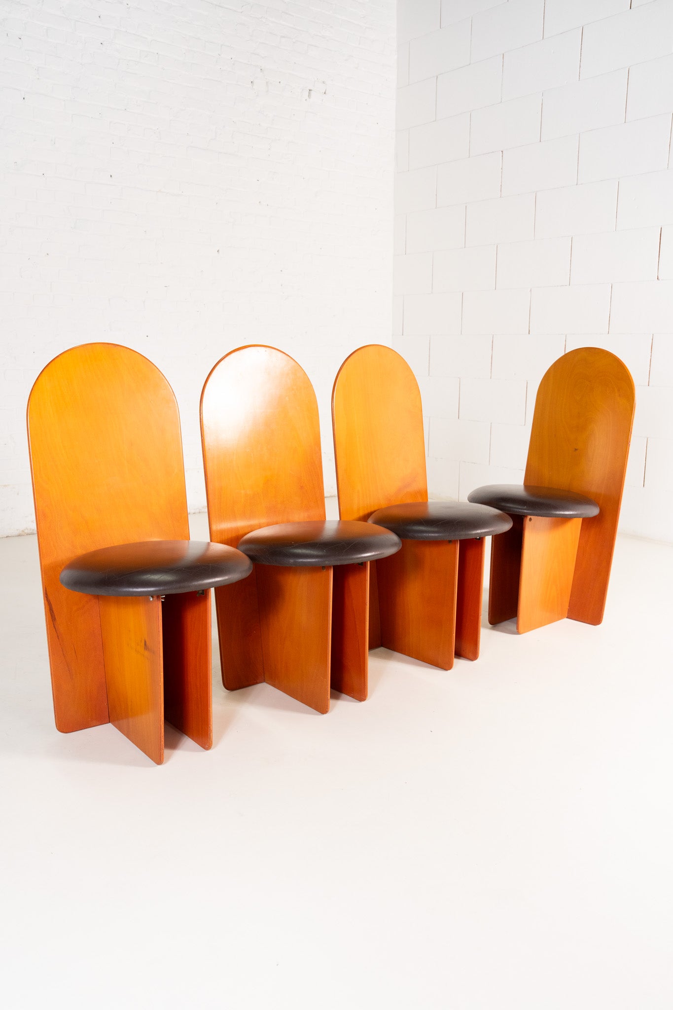 BRUTALIST STYLE 1980s DININGROOM CHAIRS