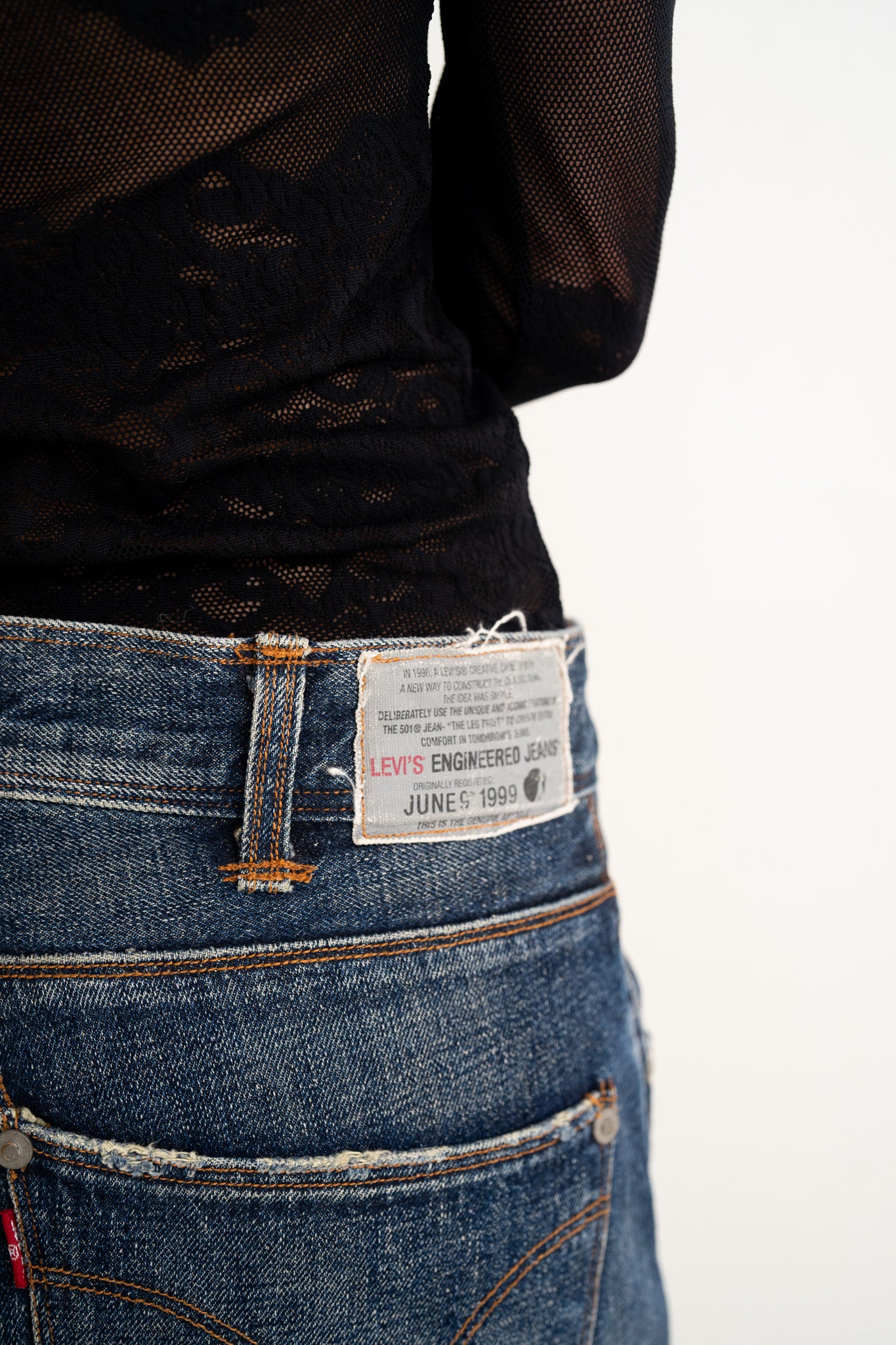 TWISTED JEANS BY LEVI'S ( JUNE OF 1999 )