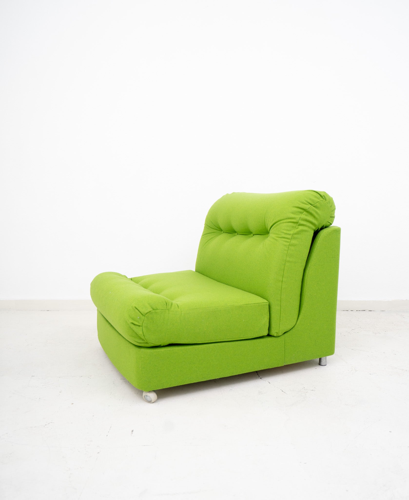 'JUNE BUG' LOW RISE 70s LOUNGE CHAIR