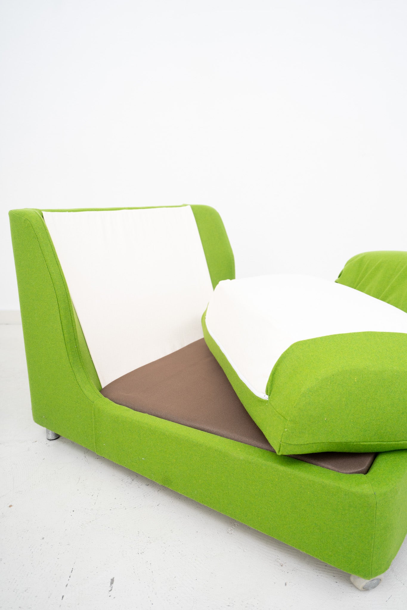 'JUNE BUG' LOW RISE 70s LOUNGE CHAIR
