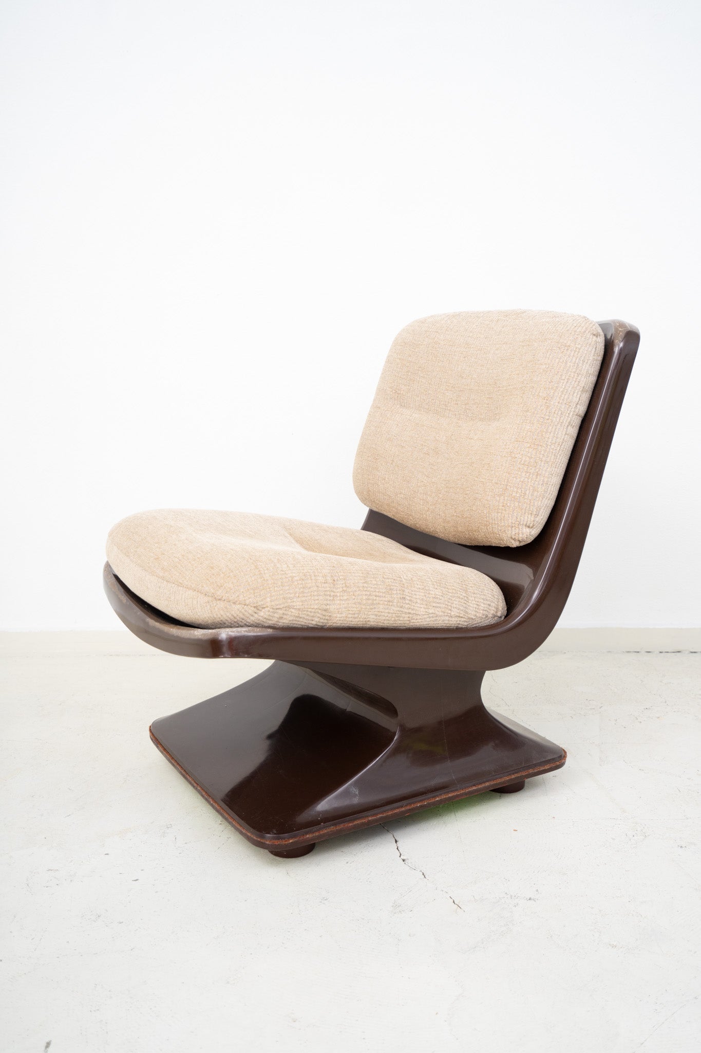 SPACE AGE ARMCHAIR BY ALBERT JACOB FOR GROSFILLEX (sold as seen)