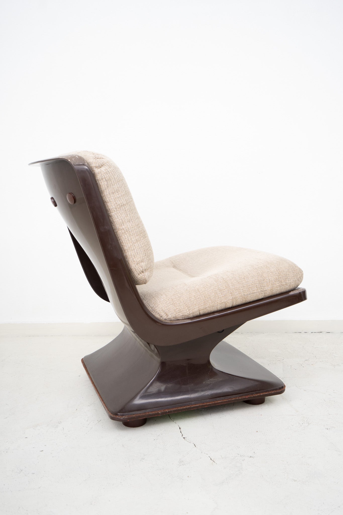 SPACE AGE ARMCHAIR BY ALBERT JACOB FOR GROSFILLEX (sold as seen)