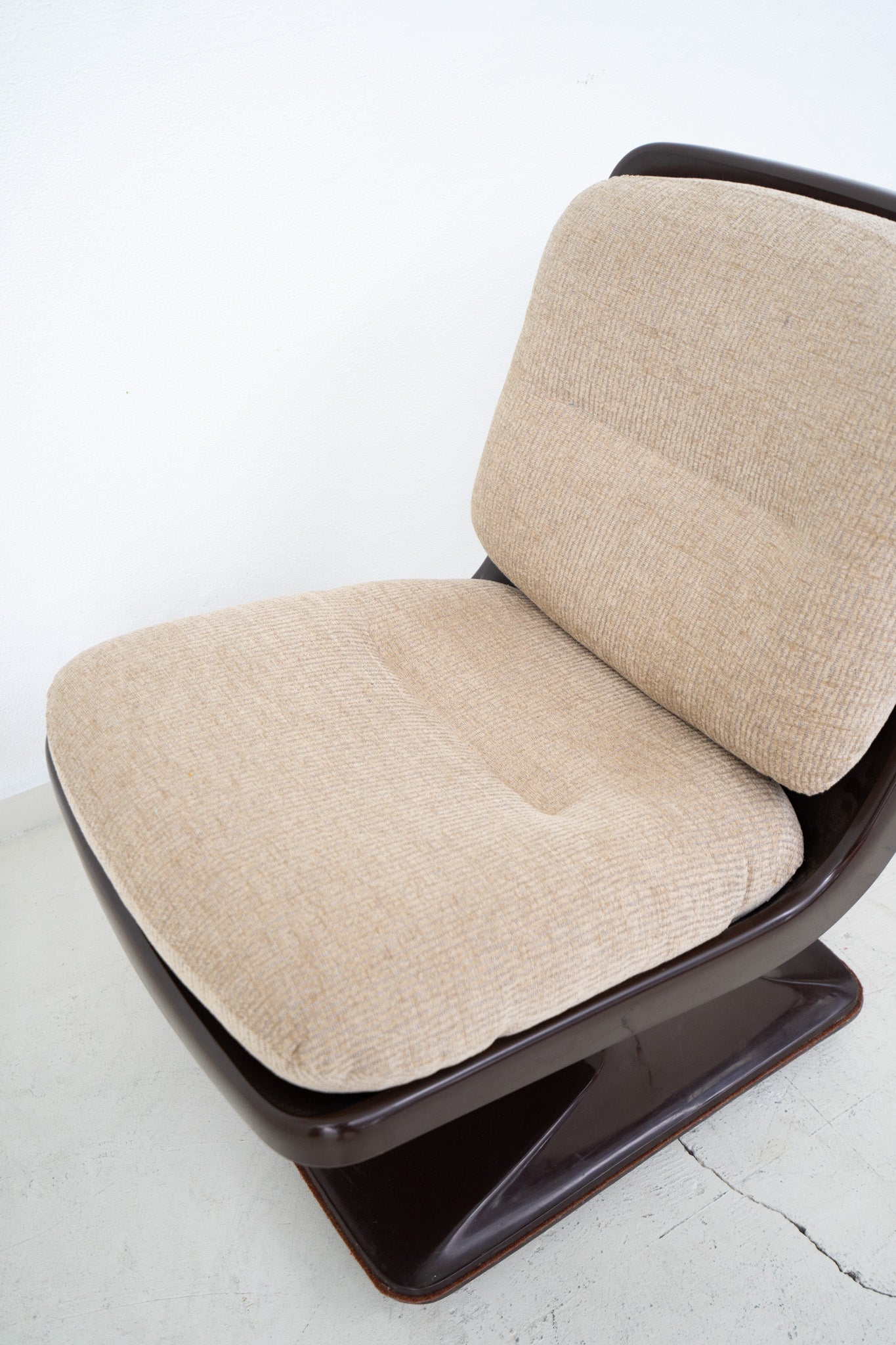SPACE AGE ARMCHAIR BY ALBERT JACOB FOR GROSFILLEX