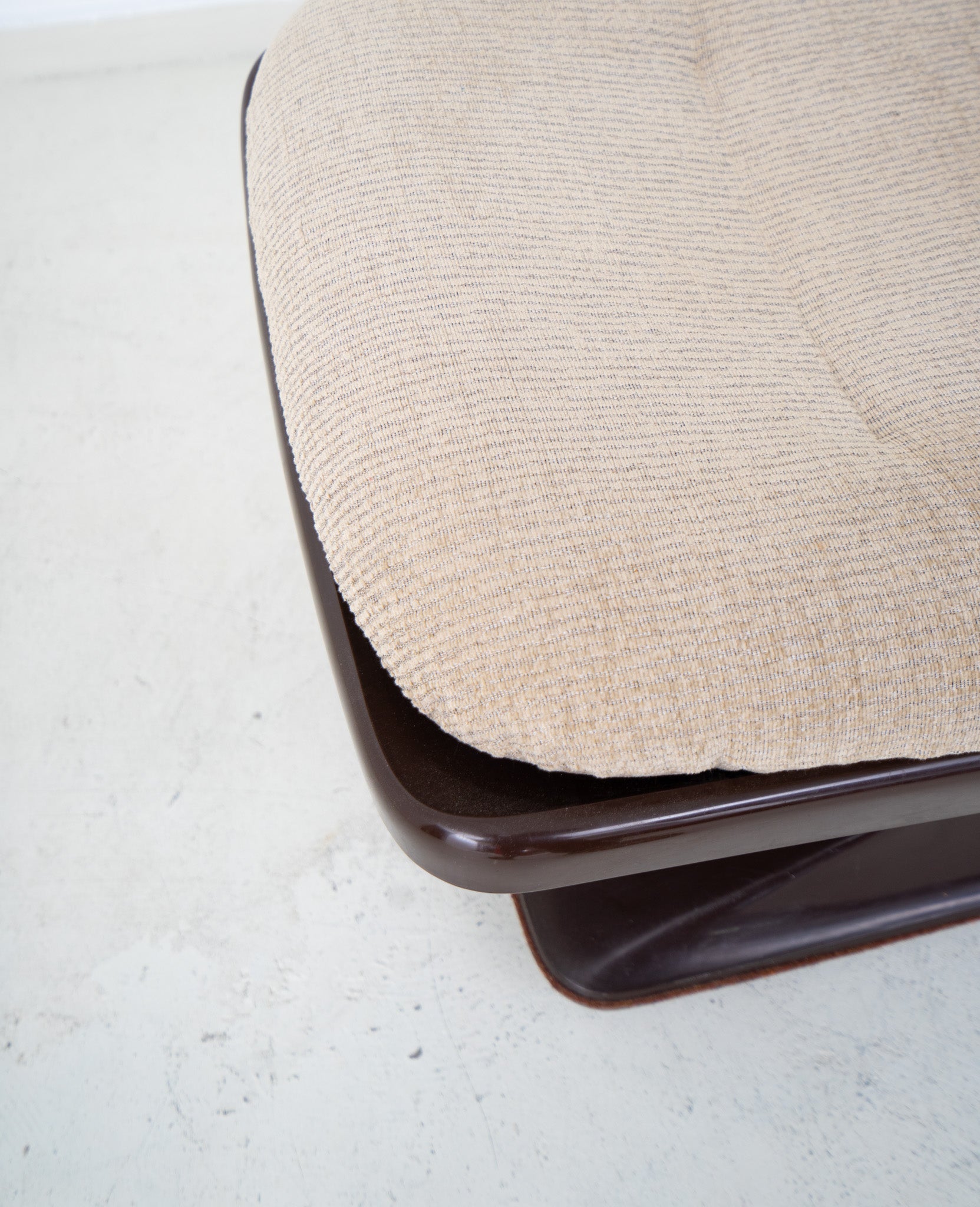 SPACE AGE ARMCHAIR BY ALBERT JACOB FOR GROSFILLEX