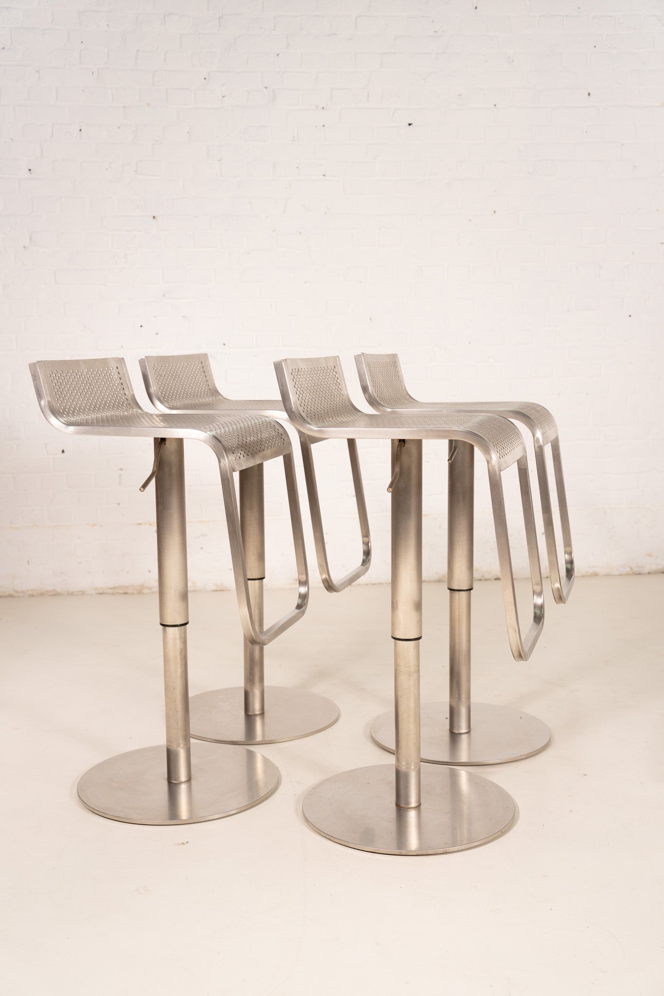INDUSTRAIL BAR STOOLS