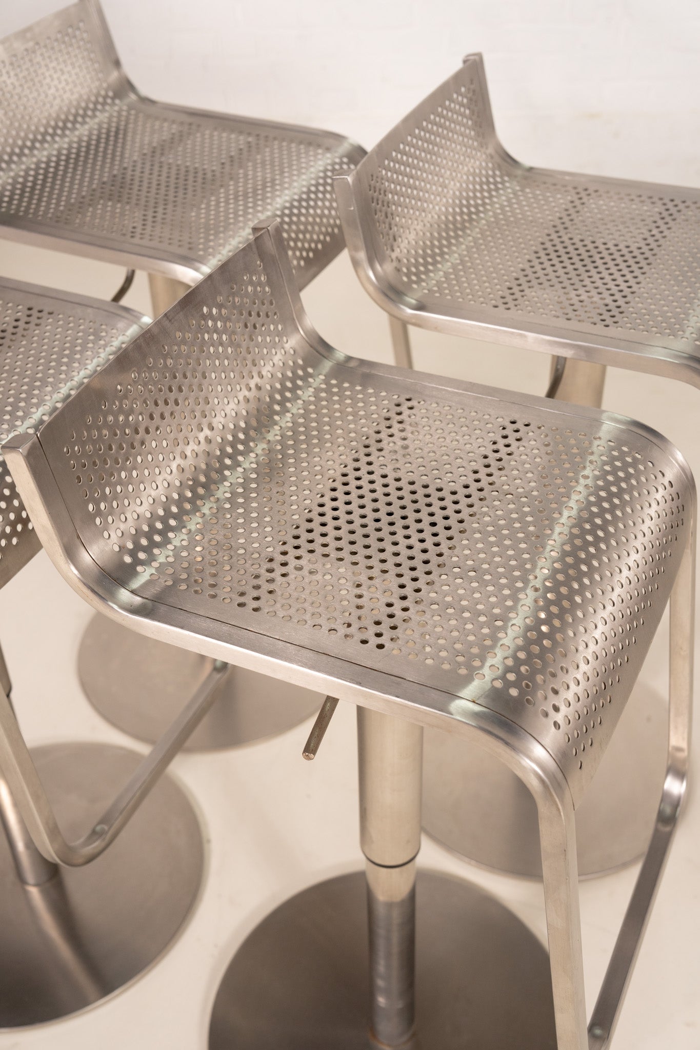INDUSTRAIL BAR STOOLS