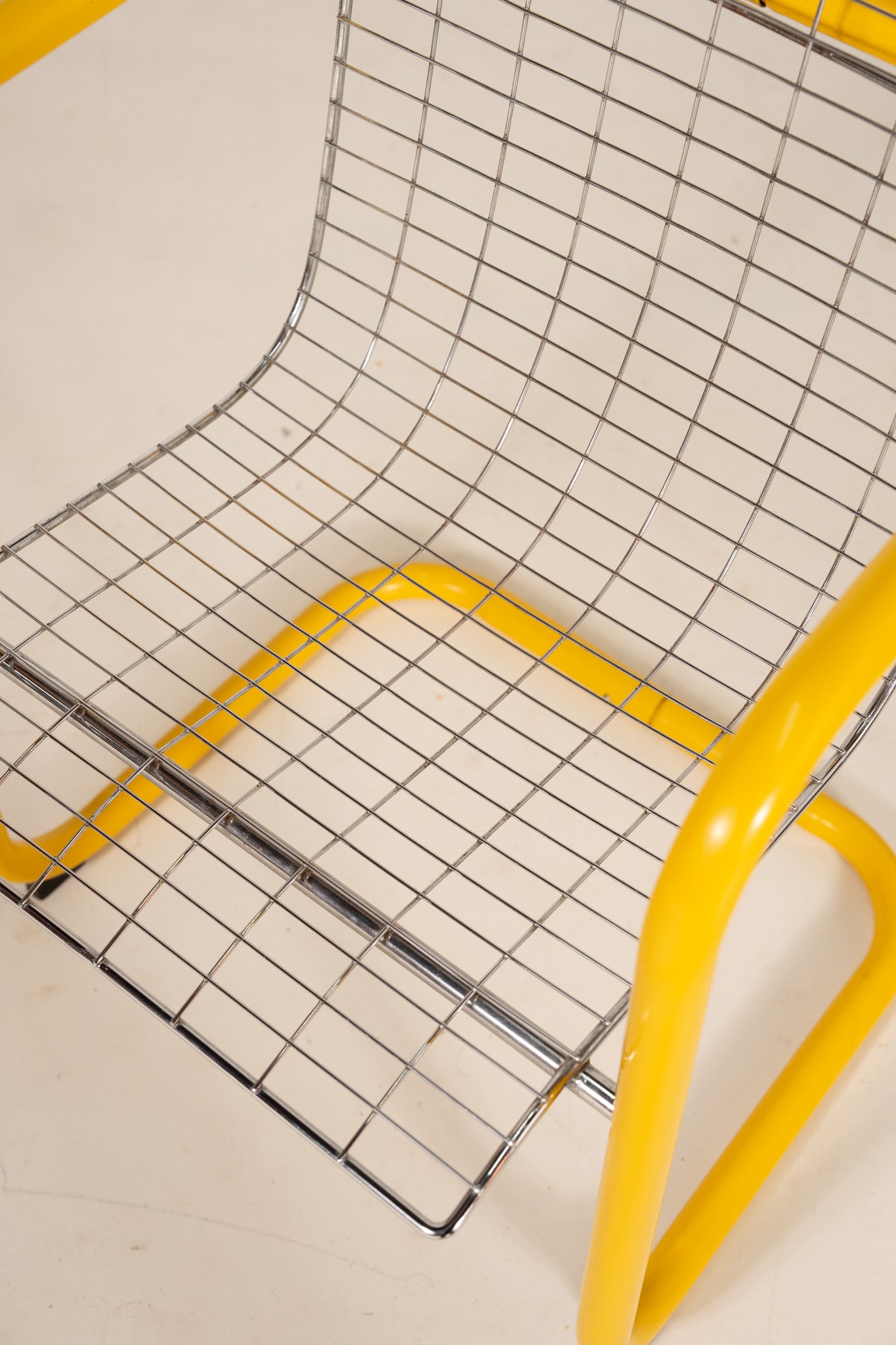 MODERNIST CHAIR