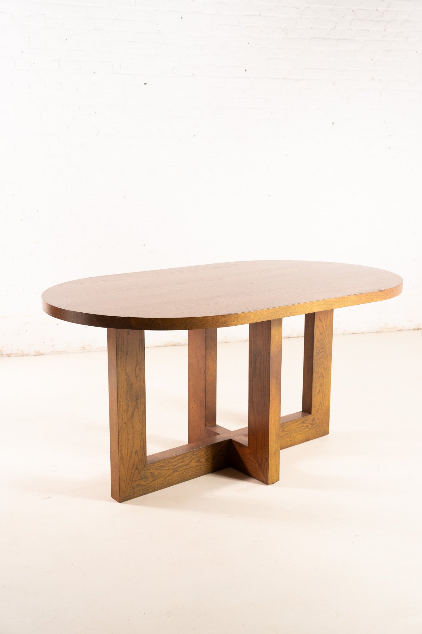 OVAL SHAPED WOODEN TABLE