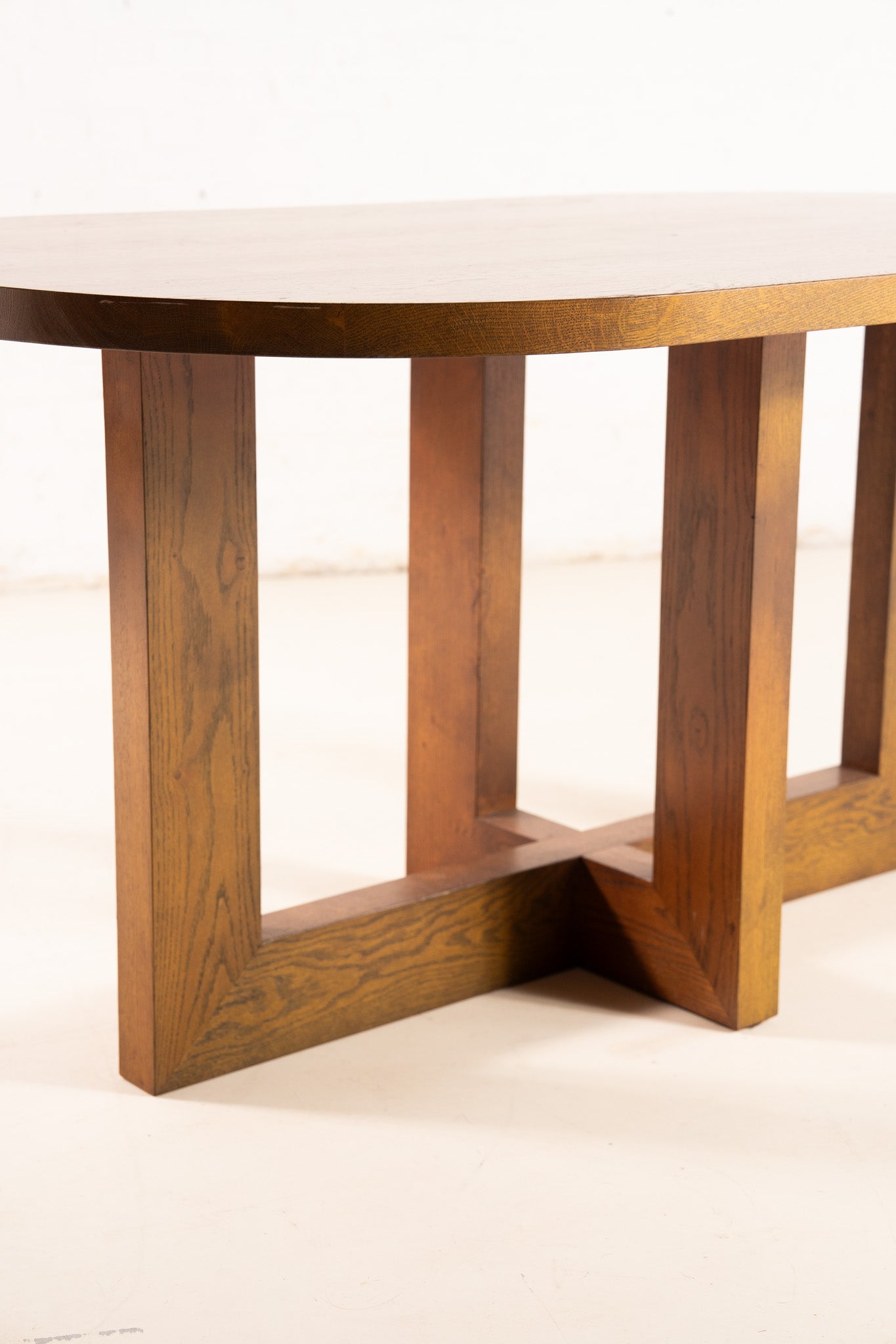 OVAL SHAPED WOODEN TABLE