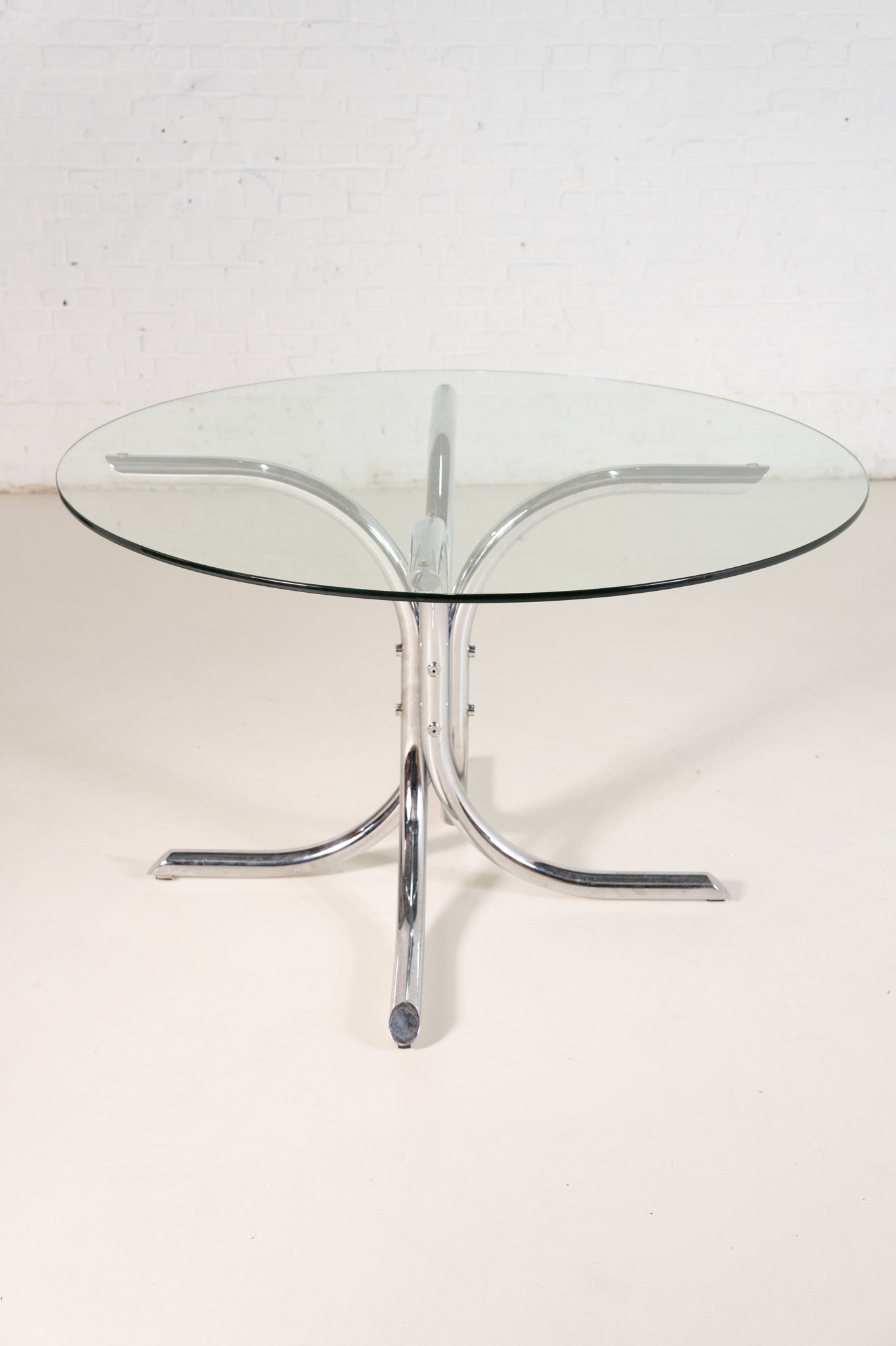 MEDUSA TABLE BY ALBERTO BAZZANI FOR TETRARCH
