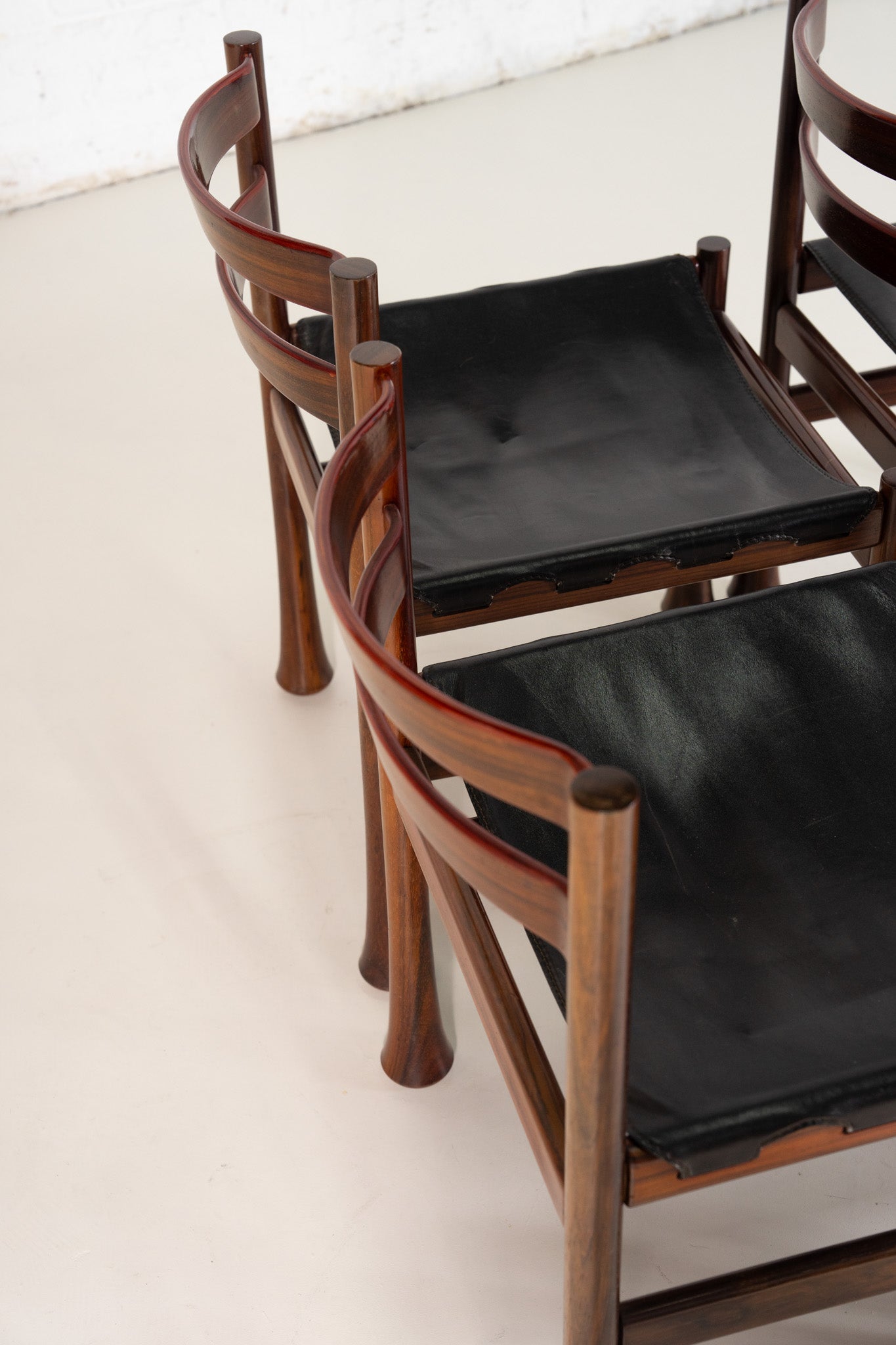 WOODEN CHAIRS BY LUCIANO FRIGERIO (4)