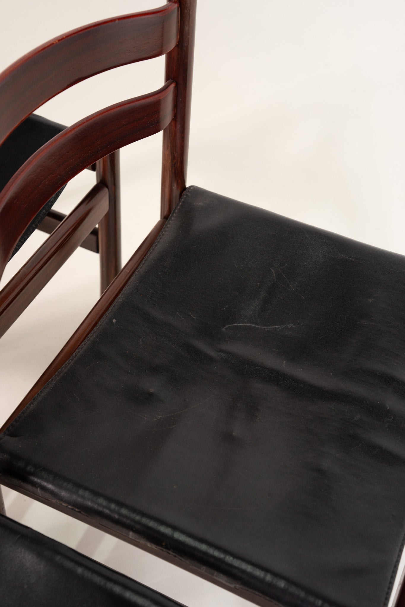 WOODEN CHAIRS BY LUCIANO FRIGERIO (4)