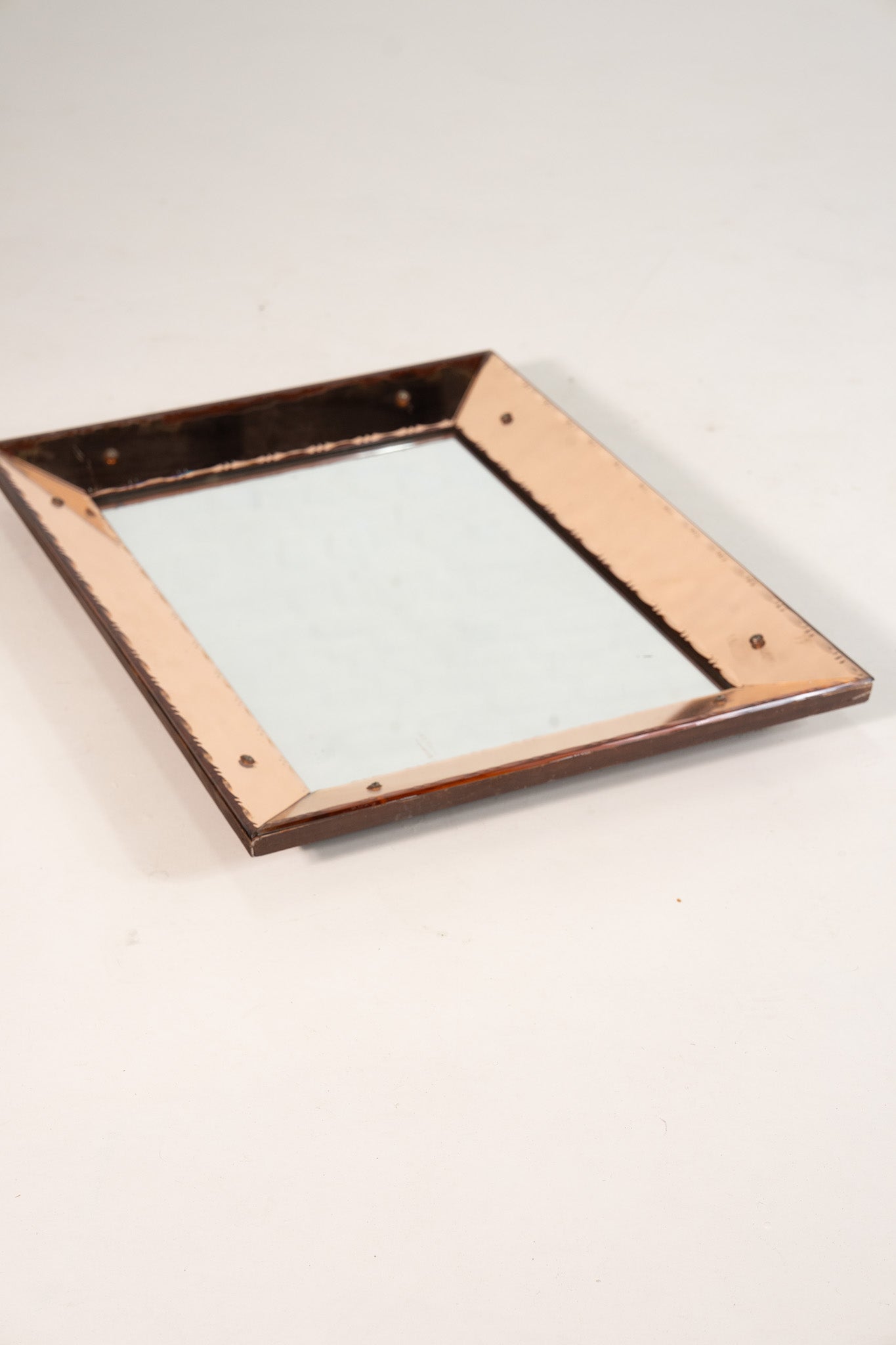 FULL GLASS PINK MIRROR