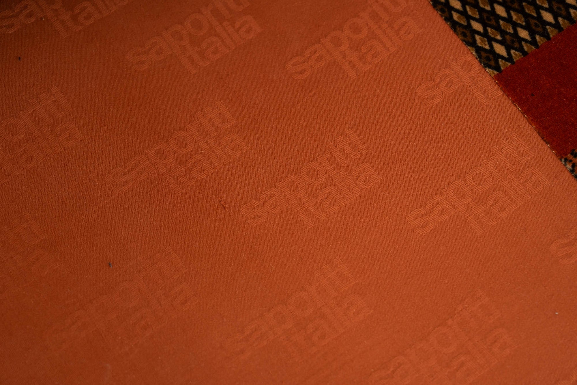 Giovanni Offredi for Saporiti – Modular Velvet Sofa Set with Coffee Table, Italy 1970s