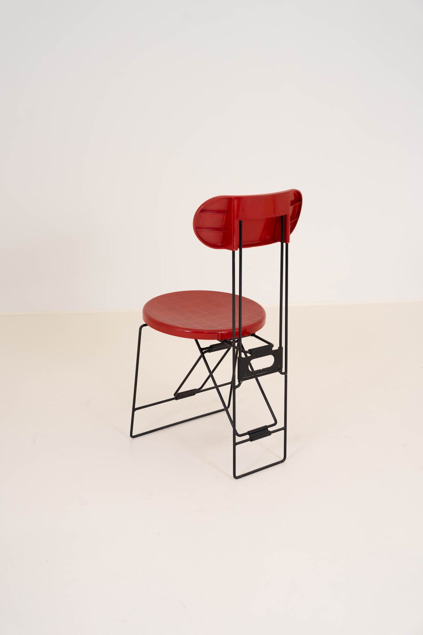 Cricket Chair by Andries Van Onck – Dark Red