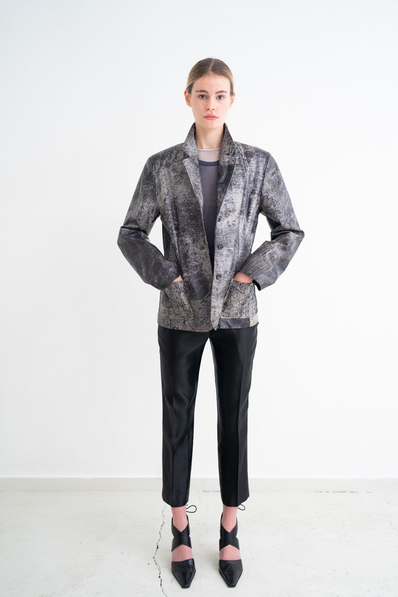 DECONSTRUCTIVE LEATHER BLAZER