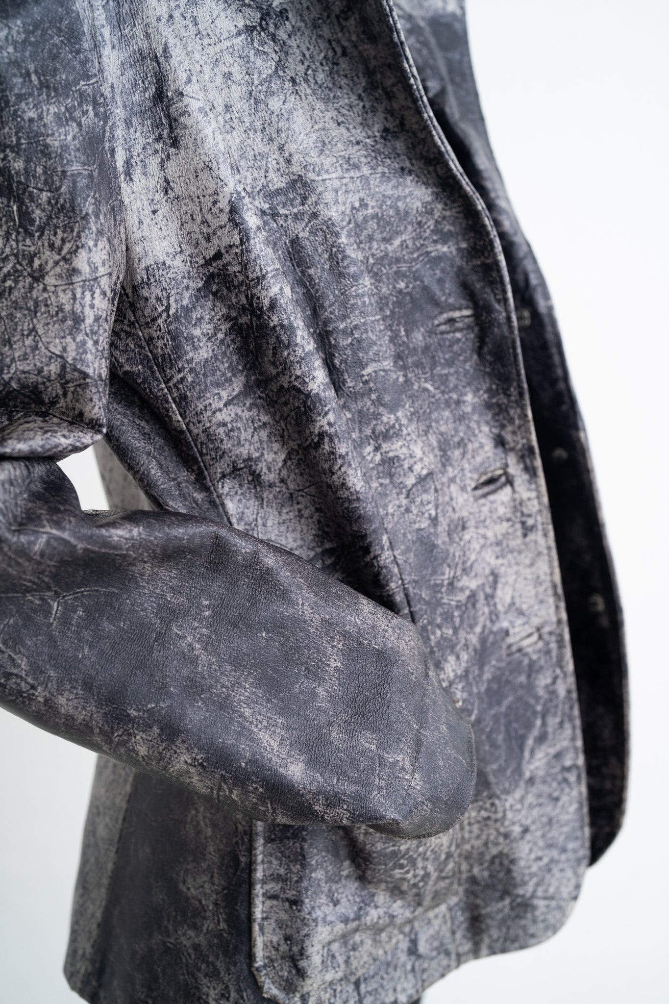 DECONSTRUCTIVE LEATHER BLAZER