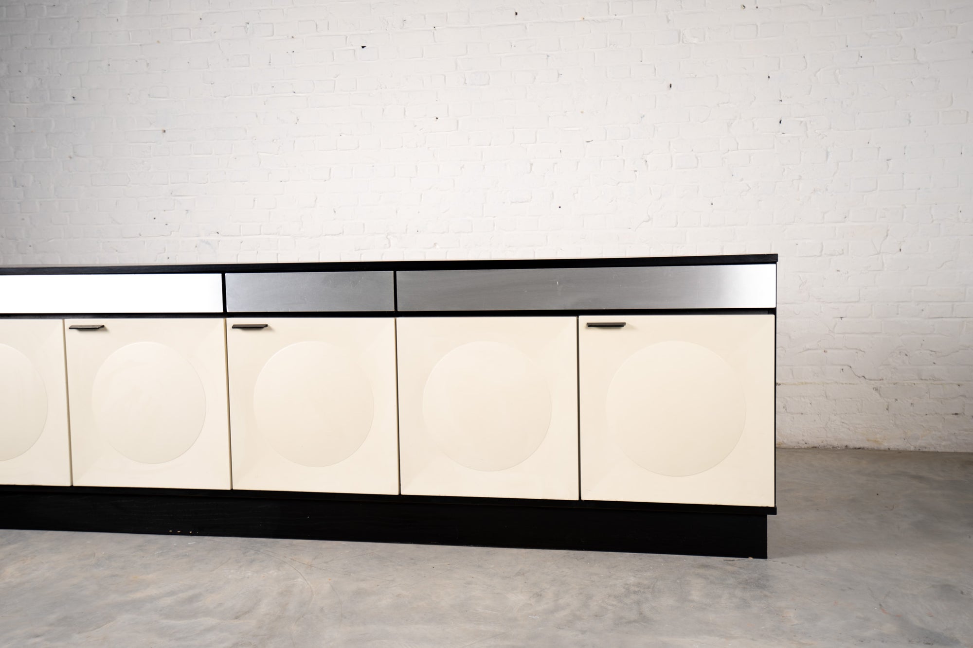BRUTALIST 1970s CABINET IN OFF-WHITE