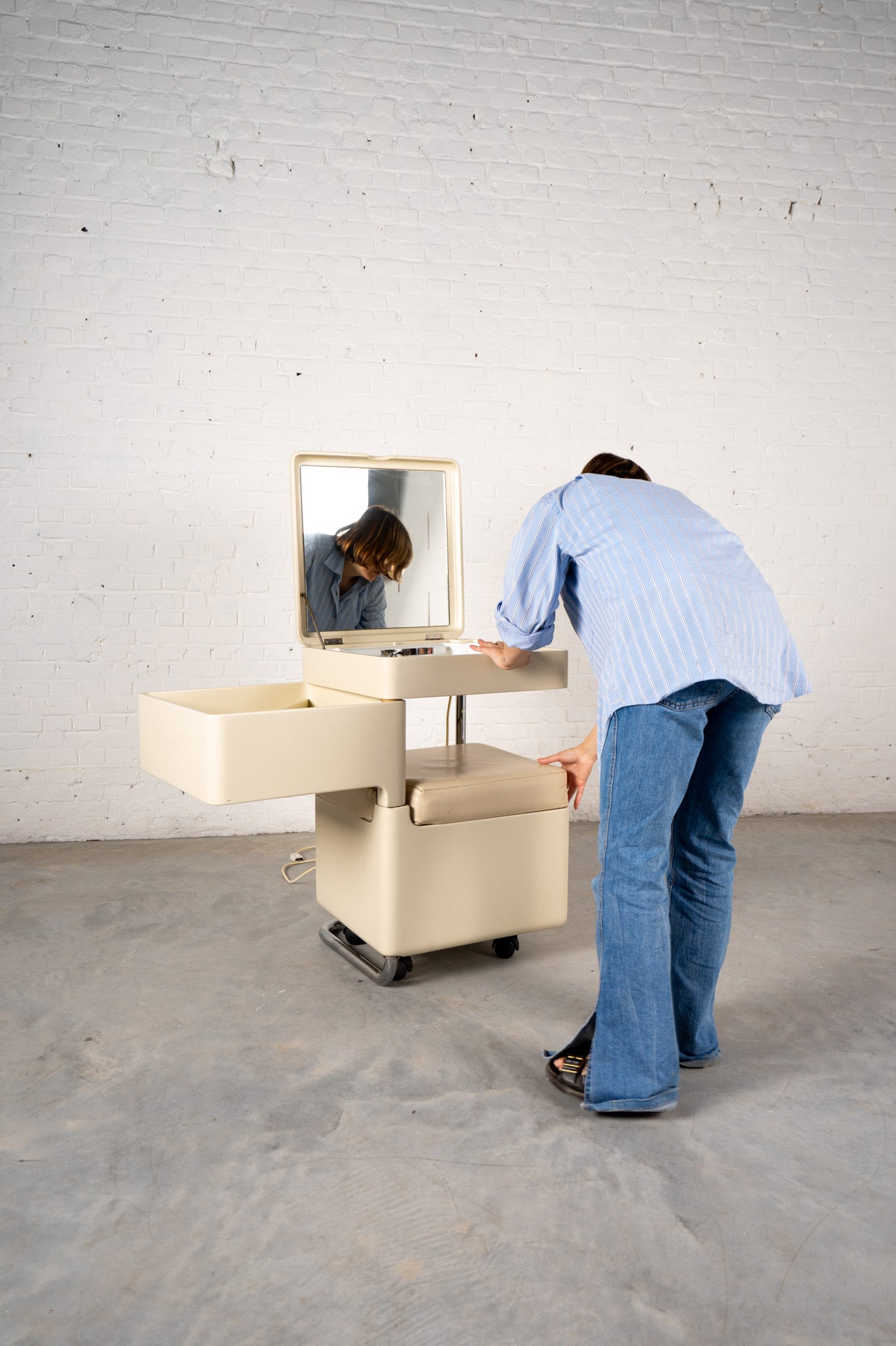 VANITY TABLE BY CARLO URBINATI FOR TULLI ZUCCARI, ITALY 1975