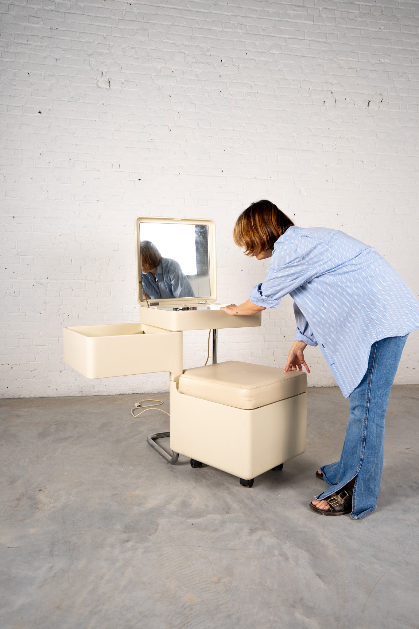 VANITY TABLE BY CARLO URBINATI FOR TULLI ZUCCARI, ITALY 1975