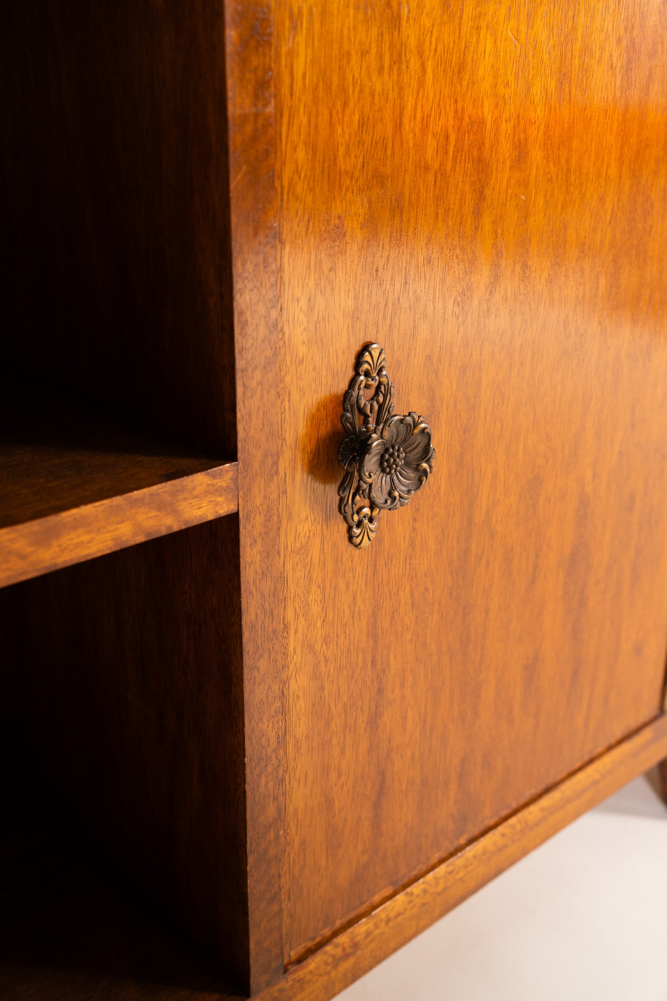 WOODEN CABINET-OPEN SHELVING STORAGE