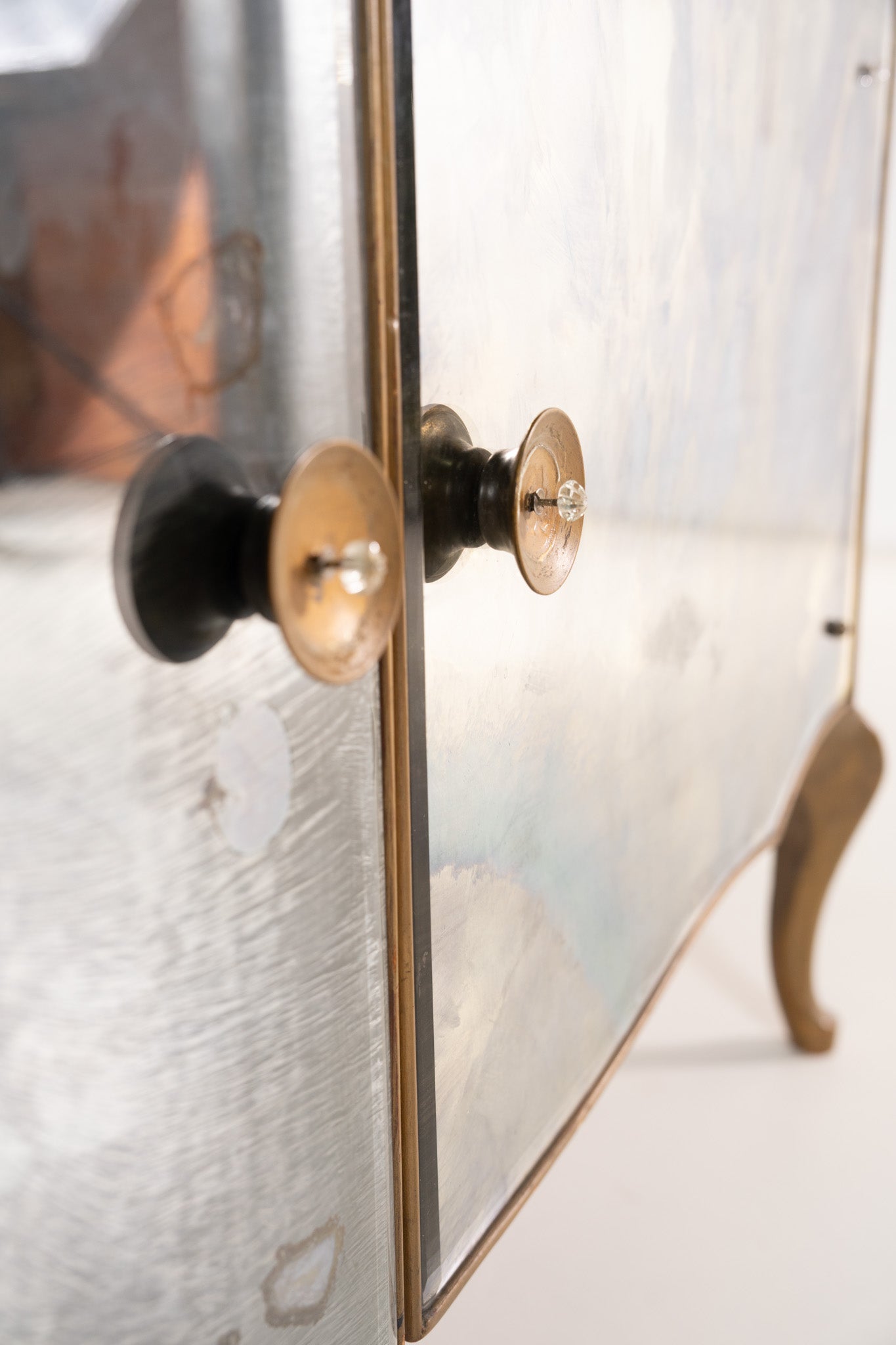 MIRROR SIDEBOARD CABINET